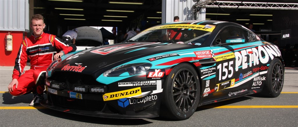 Drømme debut til Kasper H. Jensen i Aston Martin